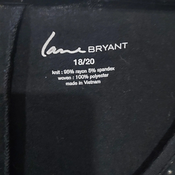 Lane Bryant Black with Studs Asymmetrical Length Tunic Top in Size 18/20 2X - Picture 2 of 9